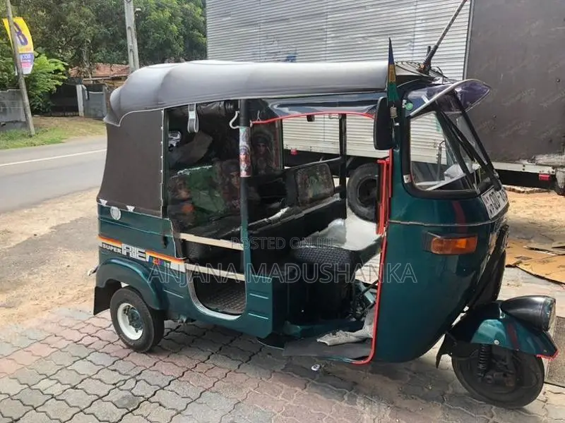 Bajaj RE 2006