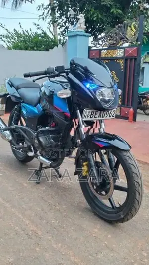 Bajaj Pulsar 180 2016
