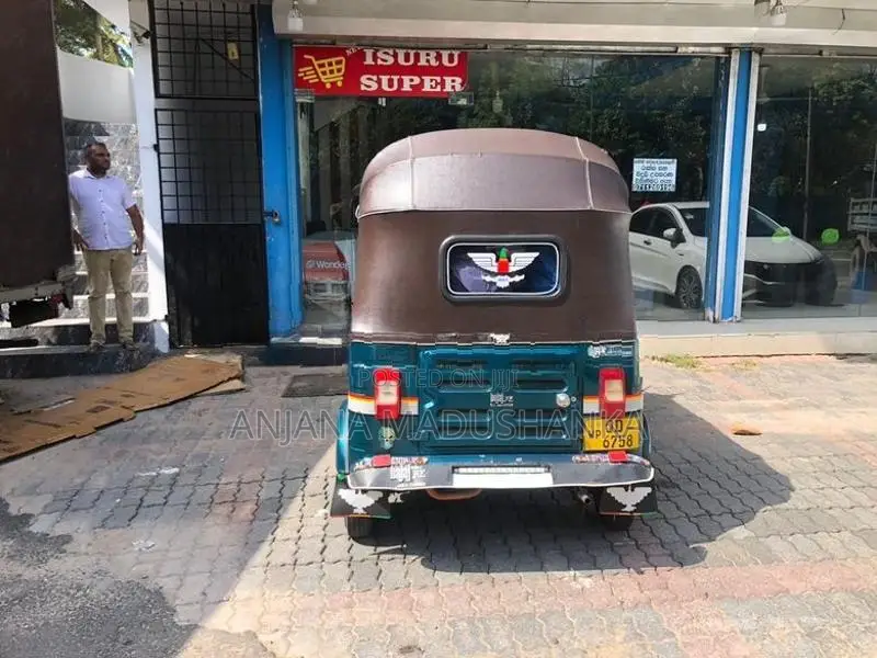 Bajaj RE 2006