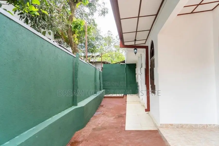 Large Family Home / Investment Property for Sale – Navinna