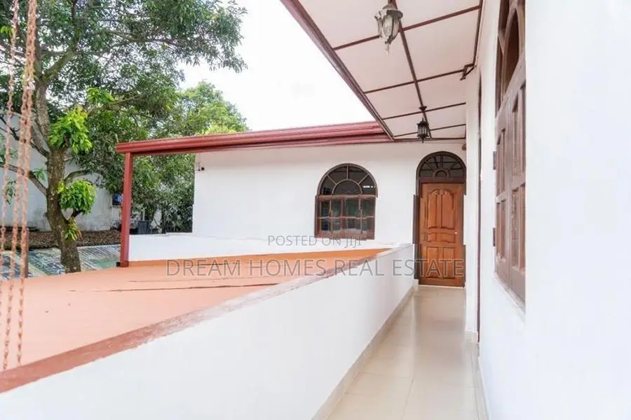 Large Family Home / Investment Property for Sale – Navinna
