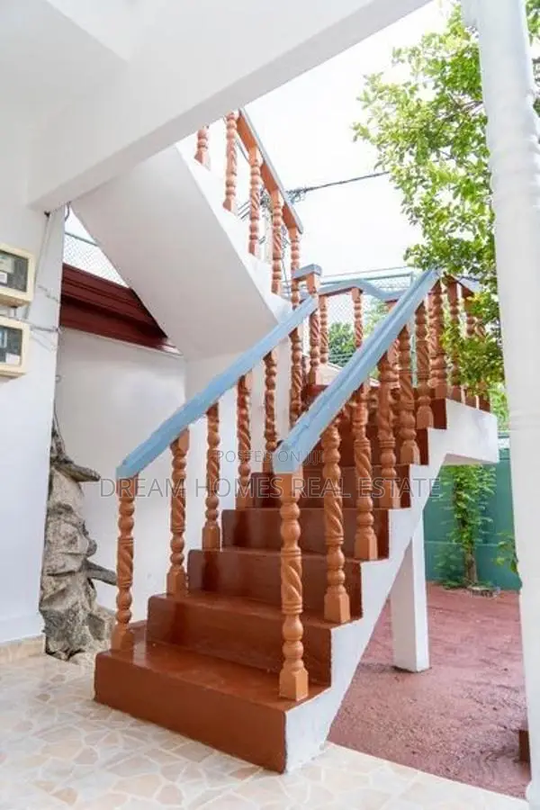 Large Family Home / Investment Property for Sale – Navinna