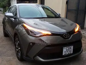 Toyota CHR NGX10 2WD Turbo 2020