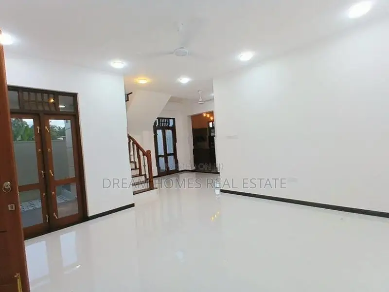 Architecture Designed Luxury Modern House for Sale – Piliyandala