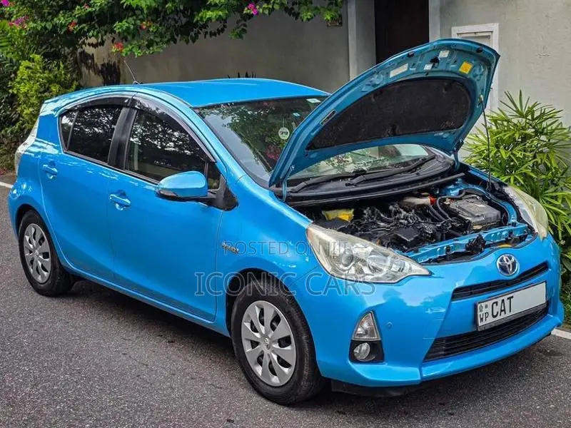 Toyota Aqua S 2013