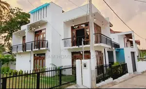 Beautiful Family Home for Sale Near Kahathuduwa Highway