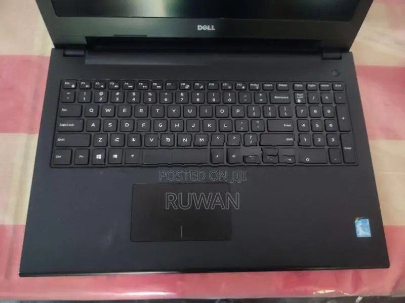 Dell 13 4TH Gen laptop