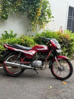 Bajaj CT100 2005