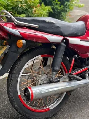 Bajaj CT100 2005