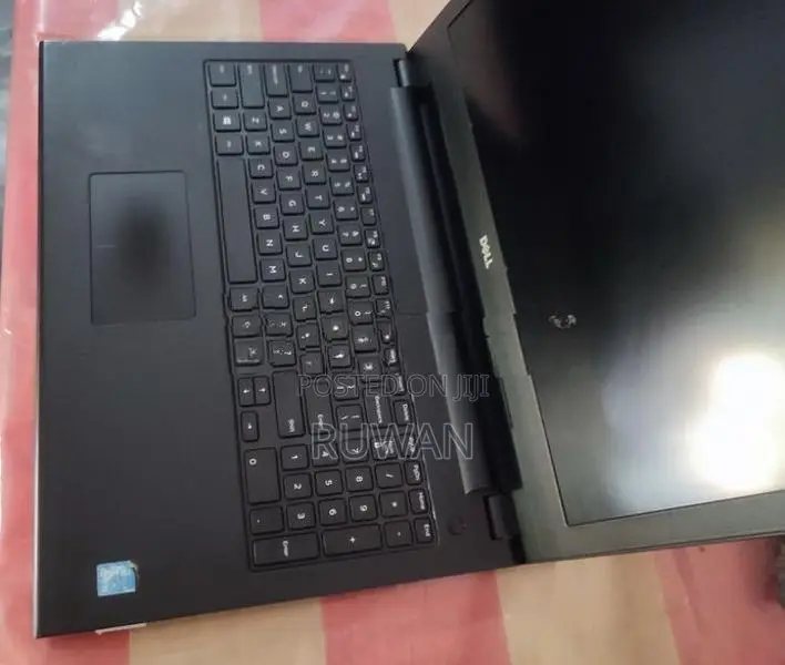 Dell 13 4TH Gen laptop