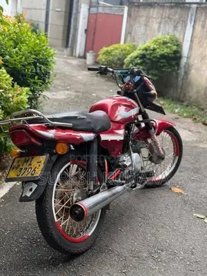 Bajaj CT100 2005