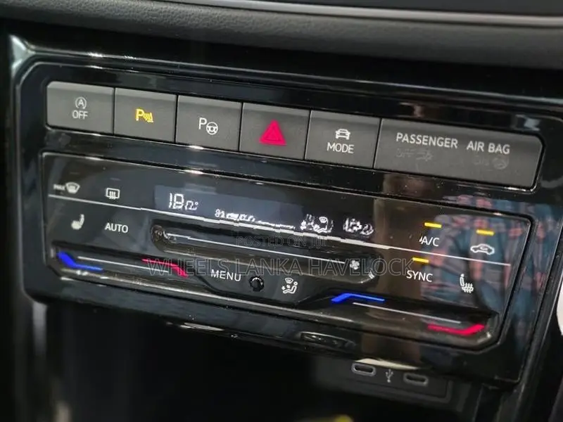 Volkswagen T-Cross R-Line 2024