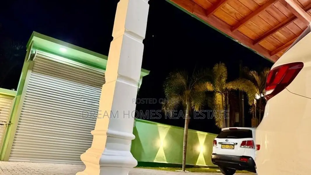 Brand New Modern 2-Bedroom House for Sale in Wadduwa