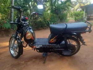 TVS XL 100 2025