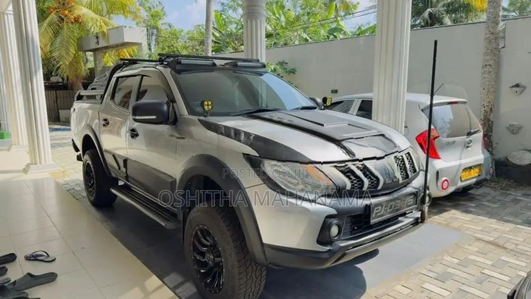 Mitsubishi Triton GSR 2016
