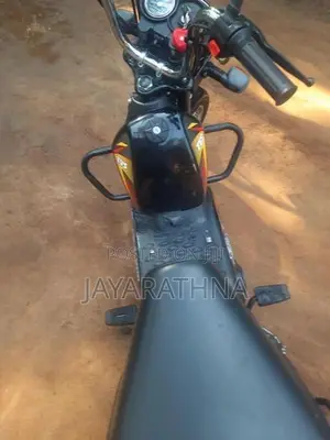 TVS XL 100 2025