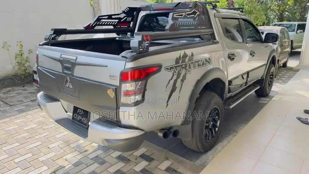 Mitsubishi Triton GSR 2016