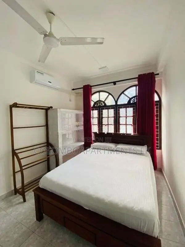 3-Bedroom Apartment for Short-Term Rent in Colombo 06.Code: (CSPL201)