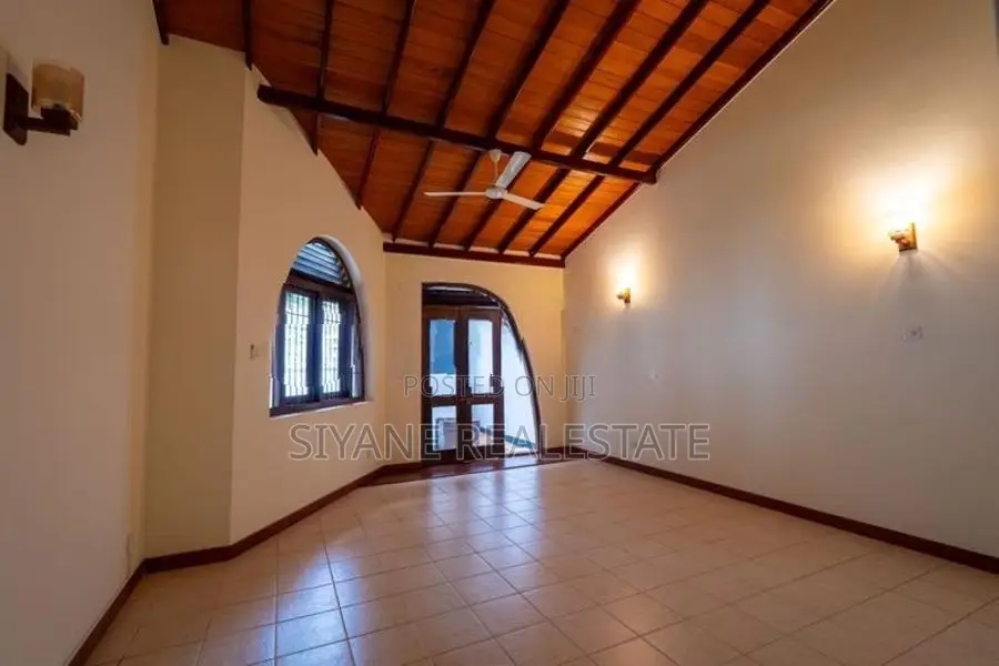 Architect-Designed Luxury House for Sale in Kohuwela