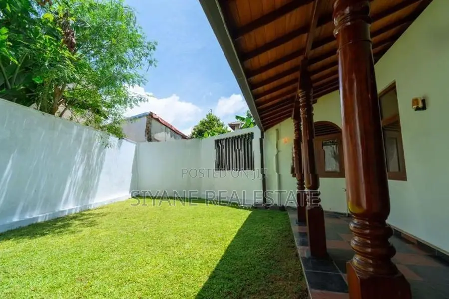 Architect-Designed Luxury House for Sale in Kohuwela