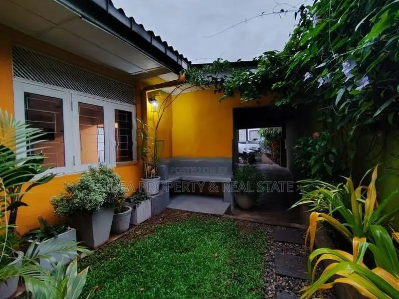 (HRS-485) Valuable Two story House for Sale in Rathmalana (Land Side)
