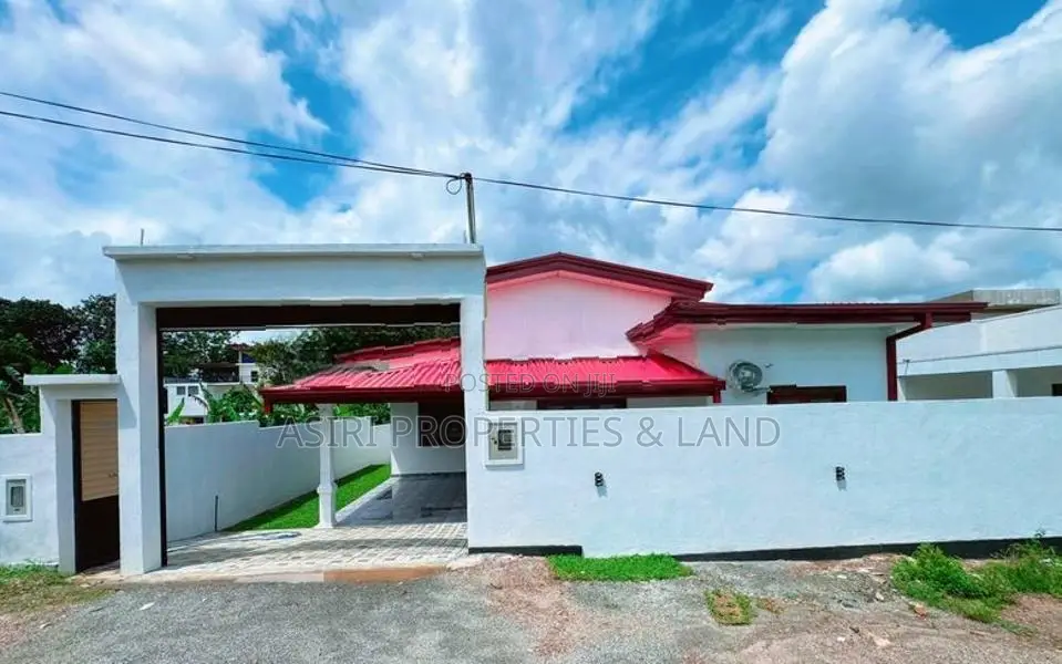 3 Bedrooms House for sale in Homagama Meegoda