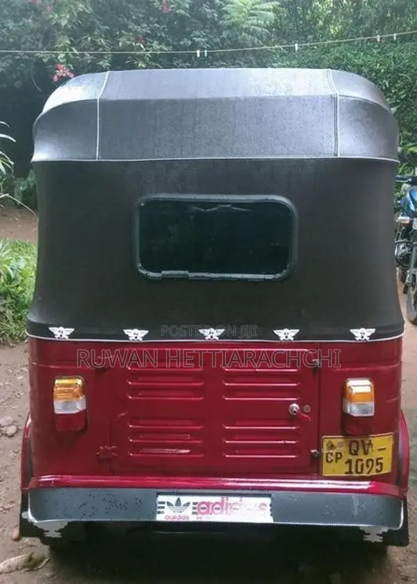 Bajaj RE 2009