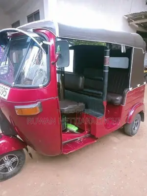 Bajaj RE 2009