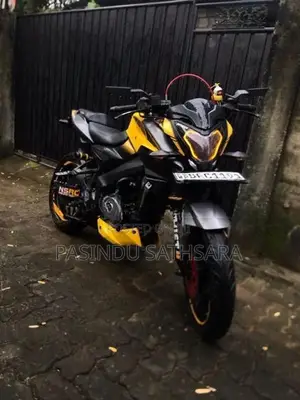 Bajaj Pulsar NS200 2017