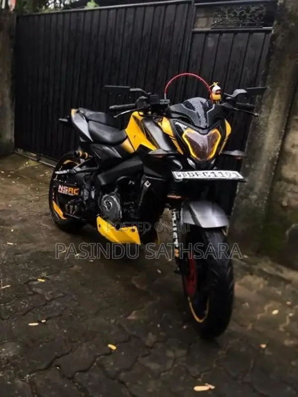 Bajaj Pulsar NS200 2017