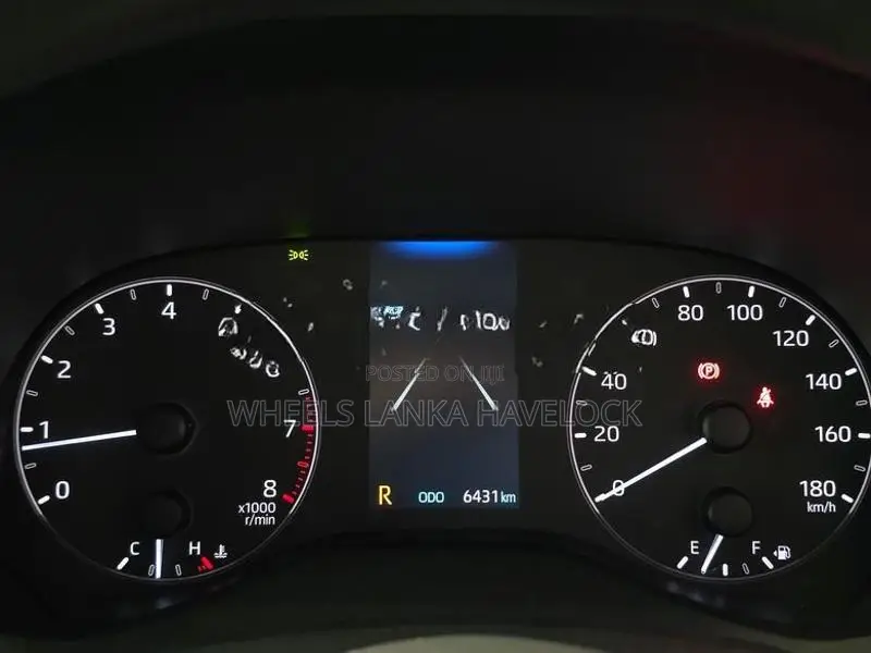 Toyota Yaris X Grade 2024