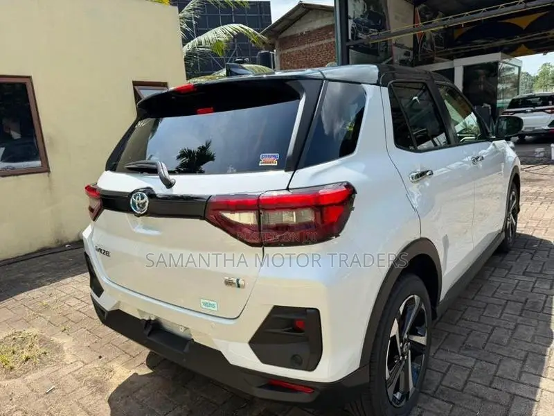 Toyota Raize Hybrid Z 360 Camera 2025