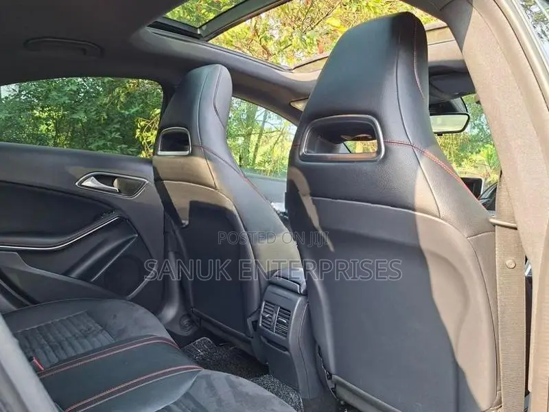 Mercedes Benz CLA 180 CLA220 EXCHANGE OK 2013