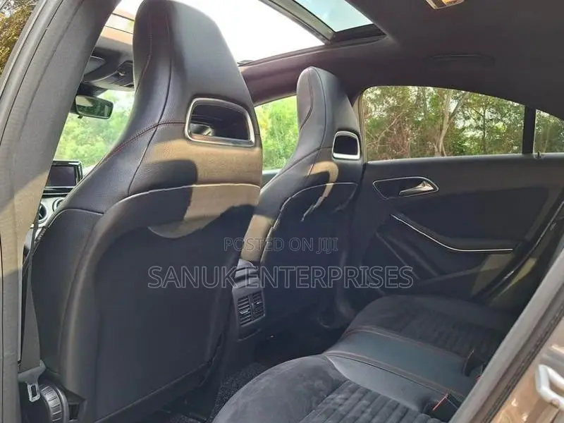 Mercedes Benz CLA 180 CLA220 EXCHANGE OK 2013