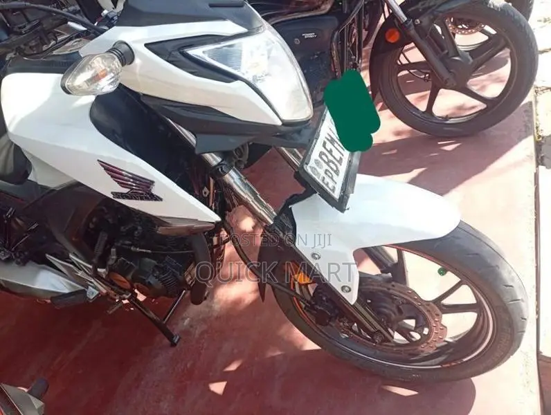 Honda CB Hornet 2017