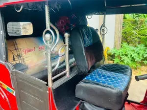 Bajaj RE 4 Storke 205 2010