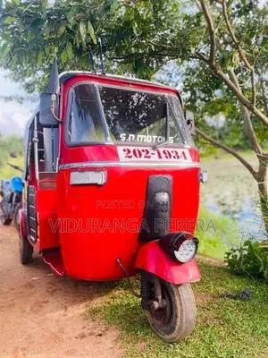 Bajaj RE 1995