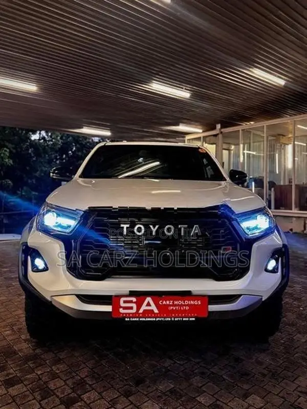 Toyota Hilux GR Sport Hamer 2025