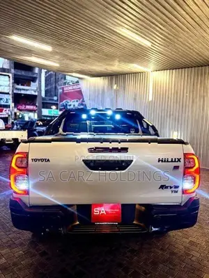 Toyota Hilux GR Sport Hamer 2025