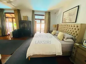 Nawala Araliya Garden super Luxury modern house sale