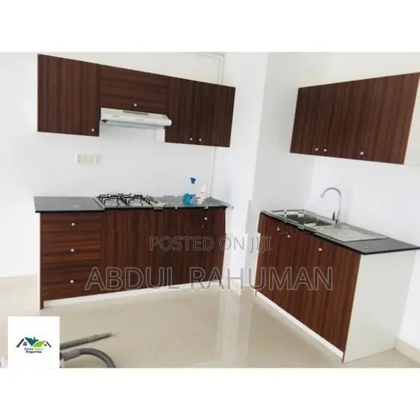 තට්ටු දෙකේ Gampaha Ganemula
