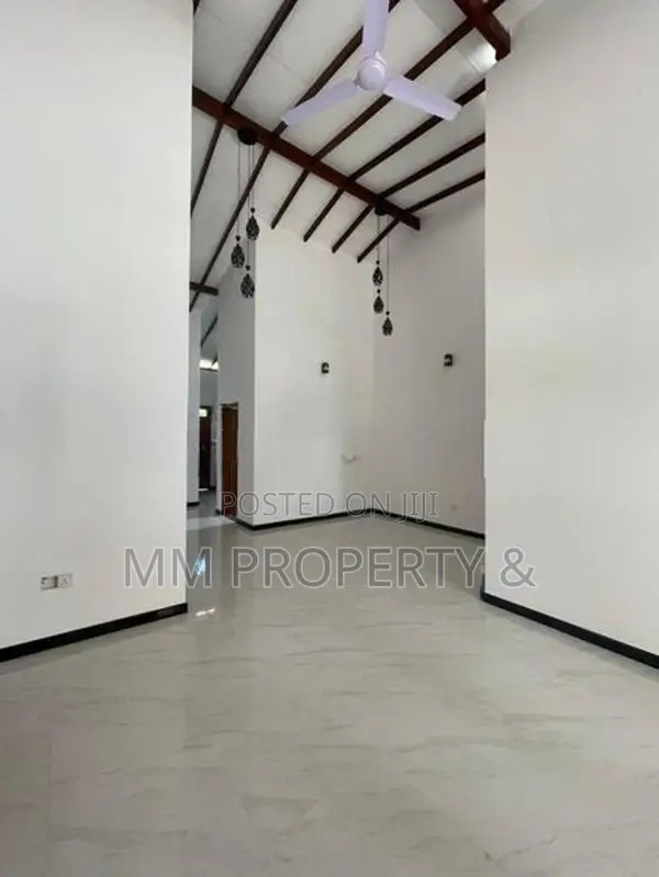 Brand New Modern Valuable House Sale in Homagama