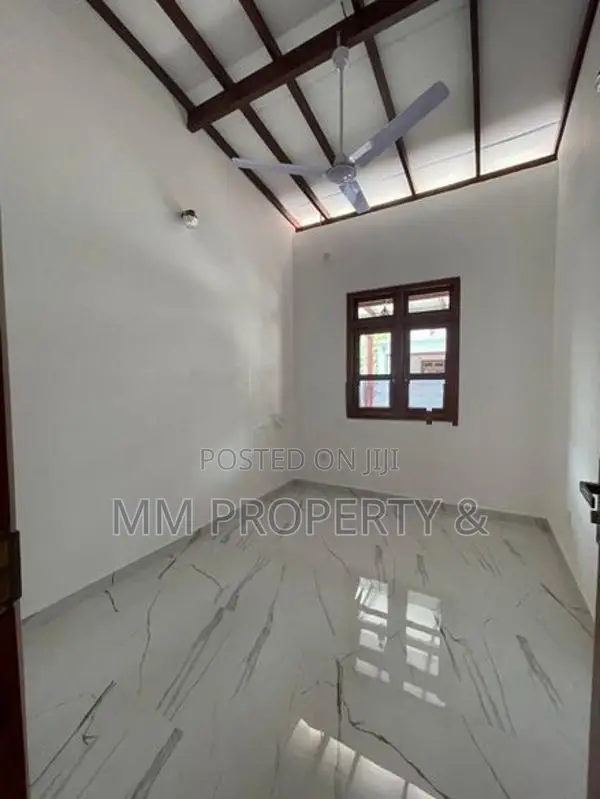 Brand New Modern Valuable House Sale in Homagama
