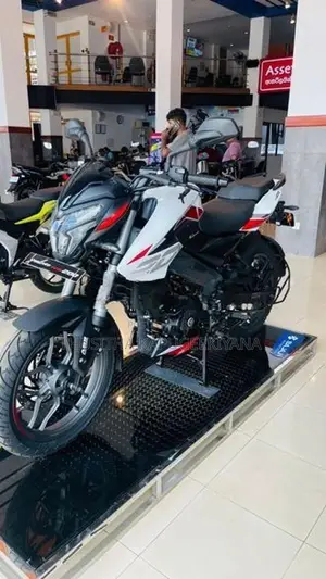 Bajaj Pulsar NS200 2026