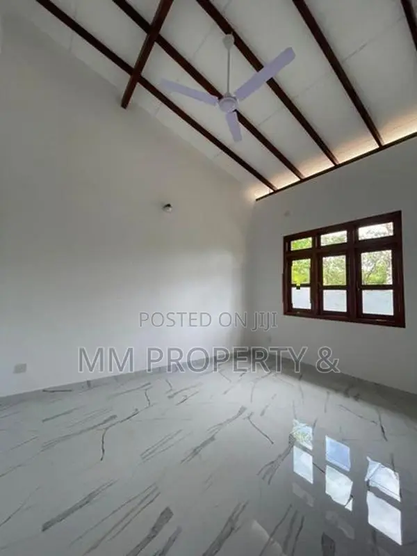 Brand New Modern Valuable House Sale in Homagama