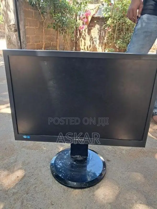 contisane Samsung lcd monitor