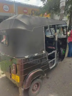 Bajaj RE 2005