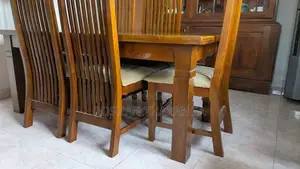 Dinning Table with 6 chairs (Teak)