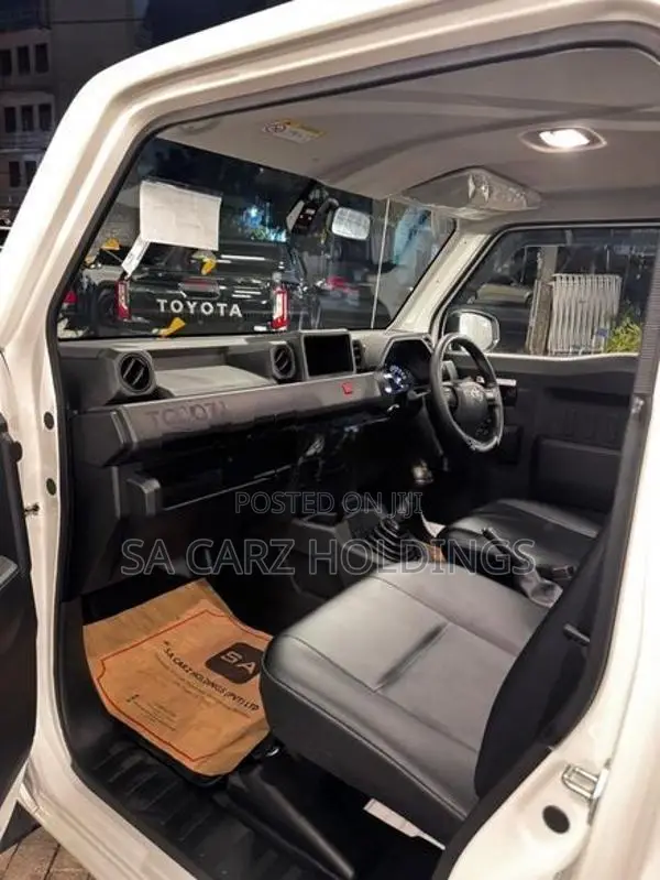 Toyota Hilux Champ LWB 2026