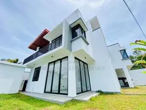 Beautiful 5 Bedroom Family House for Sale in Malabe